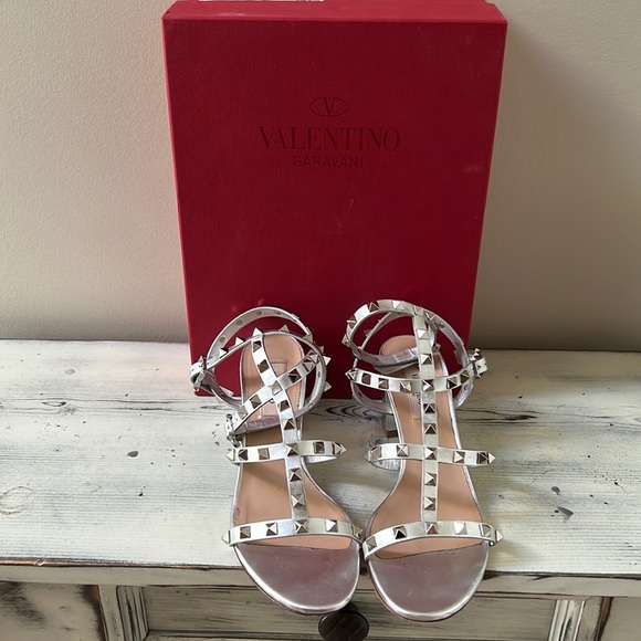 VALENTINO ROCKSTUD ANKLE STRAP SANDAL 60 MM - Picture 1 of 9